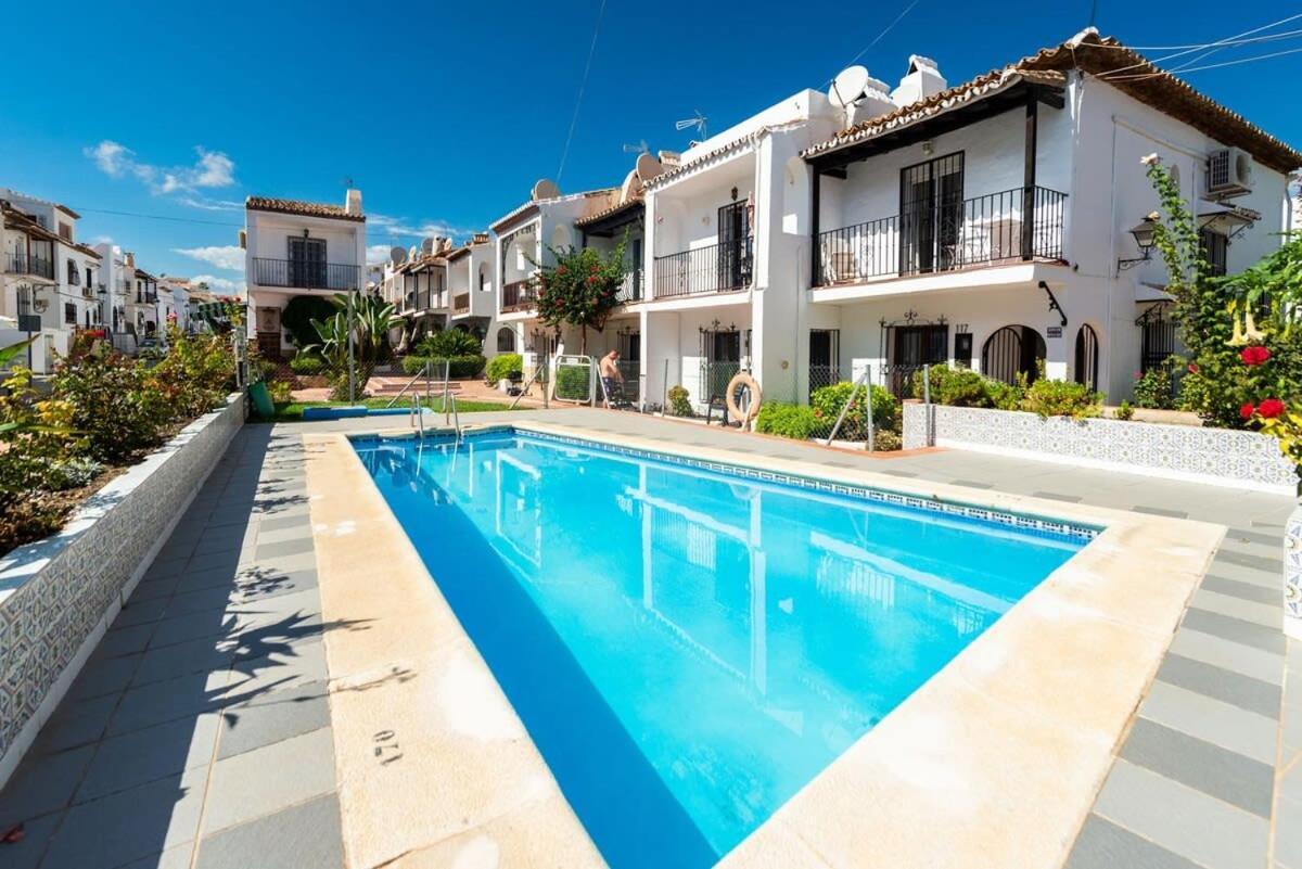 Pueblo Andaluz Villa Nerja Eksteriør billede